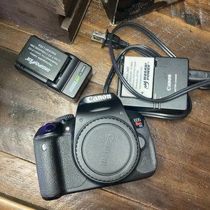 Canon EOS Rebel T4i Camera (Body, 3 batteries, 2 chargers)